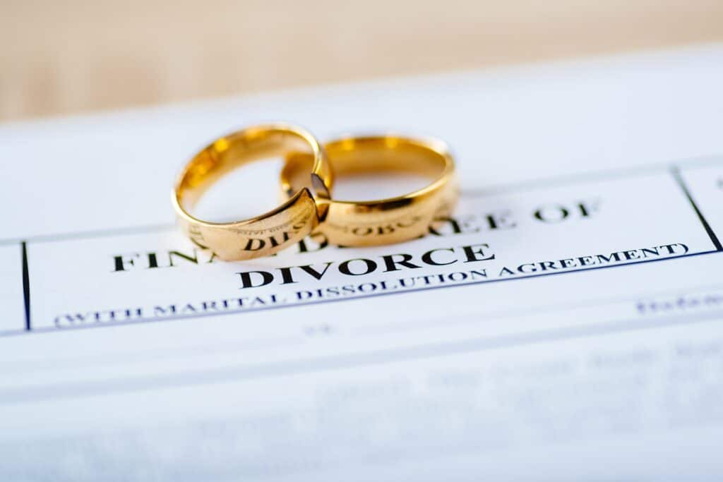Issuance of a Divorce Decree in Arizona.